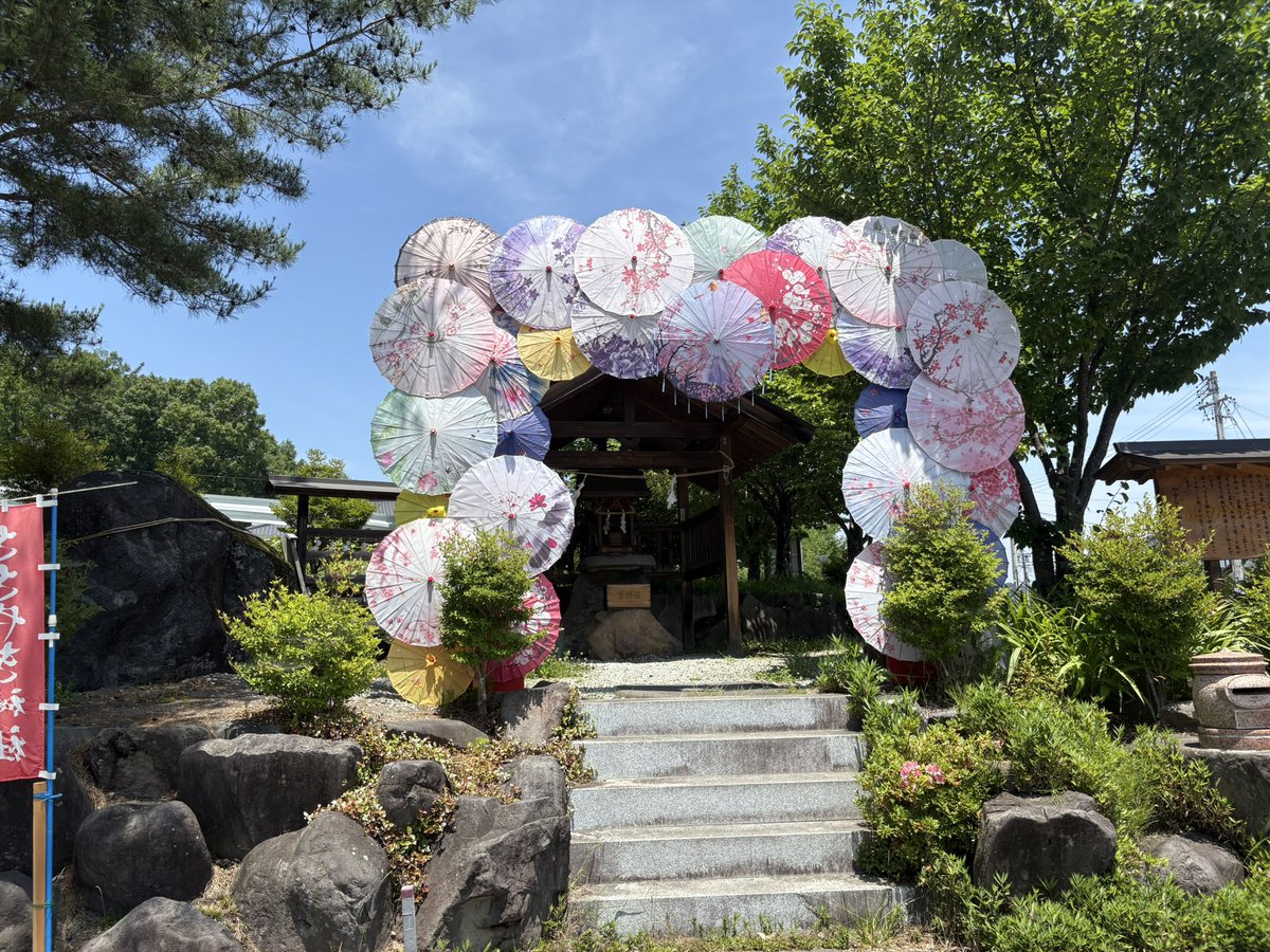y_u0209's tweet photo. 久しぶりに一泊ツーリング行きました！
奈良井宿と諏訪大社とても素敵でした🏍️
朝早くだったのであまり人がいなくてよか��たです
#YZFR25 
#バイク https://t.co/pmqQ1aZWRp