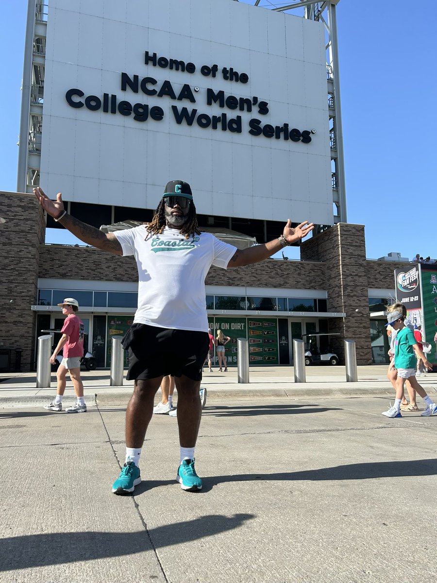 Hartsville Football (@hartsvillefb) on Twitter photo Coach <a href="/perk1ccu/">Aundres Perkins</a> has made it to Omaha to pull on his Alma Mater! <a href="/CoastalBaseball/">Coastal Carolina Baseball</a> Coach <a href="/perk1ccu/">Aundres Perkins</a> has made it to Omaha to pull on his Alma Mater! <a href="/CoastalBaseball/">Coastal Carolina Baseball</a>
