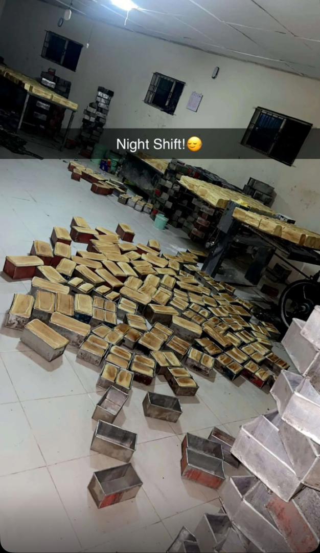 Glory be to God. While you all sleep, I just resume my night shift making bread that you pathetic lots going to eat when you wake up in the morning.