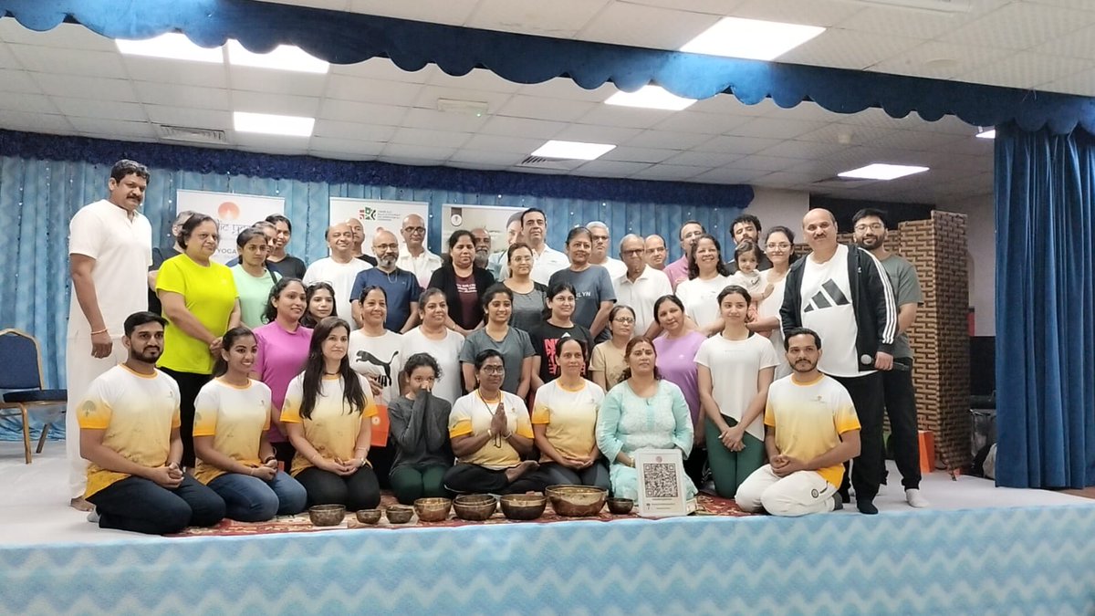 MindSuja's tweet photo. International Yoga Day @New Academy School, Mankool, Dubai celebrated with Vedic Yoga Centre &amp; EliteBiz. https://t.co/xhaUlKyYFj