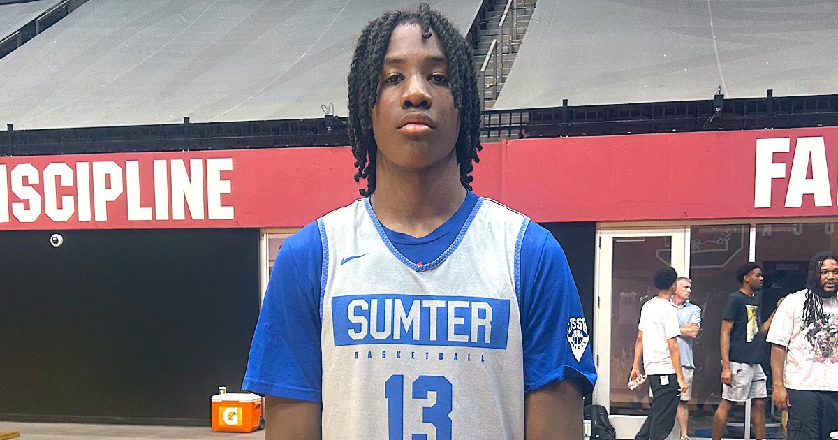 6-5 ‘26 BJ Brown of Sumter had the following coaches watching him at #SCLive on Saturday.

Georgia Southern (HC)
Presbyterian (HC)
Arkansas State
UMass
Queens

Claims offers from Coastal Carolina &amp; Presbyterian.

on3.com/db/bj-brown-25…