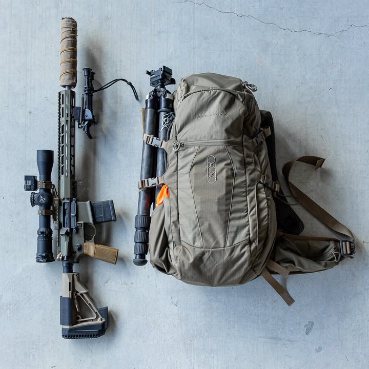 Eberlestock's tweet image. Rate @jimmybrodriguez setup – Finding that perfect balance between "prepared for everything" and not bringing the kitchen sink is the name of the game.
-
#Eberlestock #GetOutThere #nrlhunter #prsmatch #geardump
