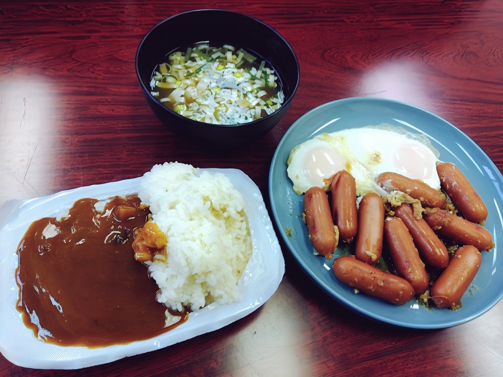 おはようございますm(__)m
朝食でございますm(__)m
雨天のため駆け足断念(´・ω・｀)

今日は後輩たちと飲み会なので食材とお土産調達いってきますか((o(´∀｀)o))