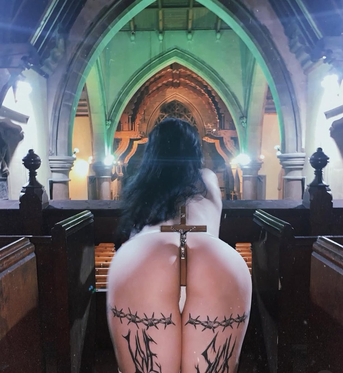 sinnerpixie's tweet photo. When I’m down on my knees, you are how I pray🖤 https://t.co/yJ1rxkJ7RT