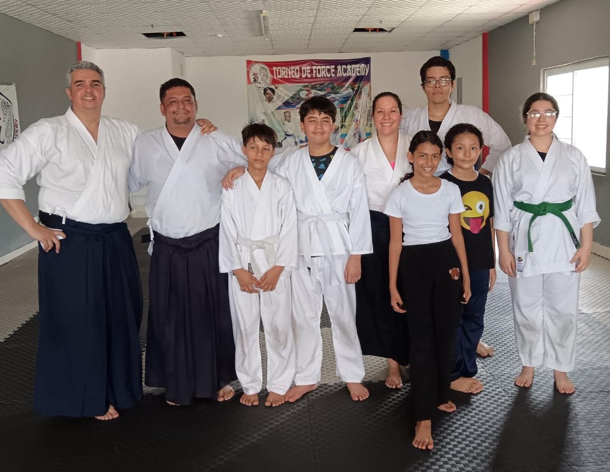 pedrofv507's tweet photo. ✨ ¡Despierta tu espíritu, disciplina tu mente y fortalece tu cuerpo con #AikidoArraiján✨🥋 Invita a tus hijos, amigos y familiares a unirse a nuestra comunidad. Clases para todos!!! ➡️ ¡Contáctanos hoy mismo y comienza tu camino en el arte de la paz!
#Arraijan
#DefensaPersonal https://t.co/HztvOtL1lY