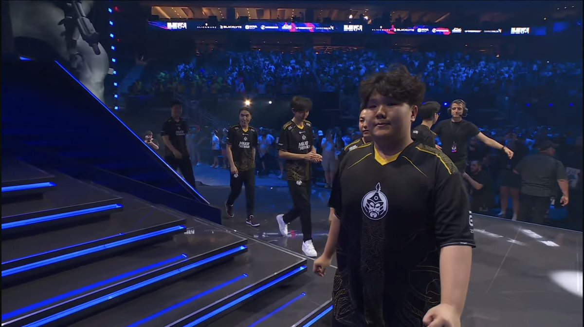 Ази тивээс түүхэнд анх удаа Major тэмцээний финалд шалгарлаа. 

PC-чид гэж муу үзэгддэг хүүхдүүд дэлхийн тавцанд гарчээ 👏👏👏