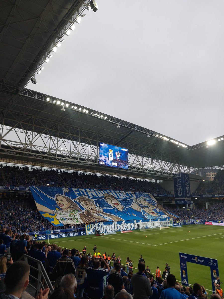 Liocott1's tweet photo. Te quiero güelo, gracias por hacerme del oviedo, por hacerme sentir esto, hala oviedo, SOMOS DE PRIMERA JODEEER 💙💙💙💙 https://t.co/4c6RbpIjTO