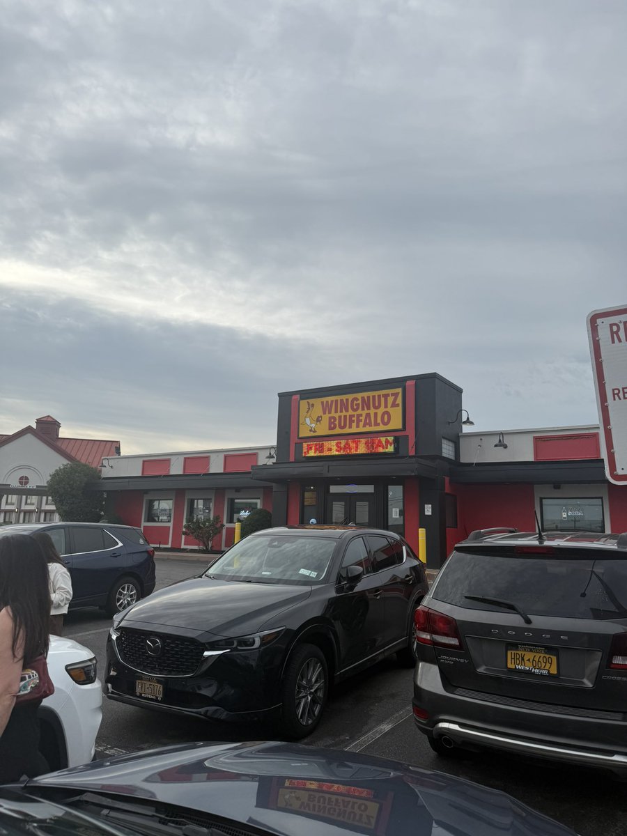 Ryan50Henry's tweet photo. Made the pilgrimage #Room40 https://t.co/xupTmxjptH