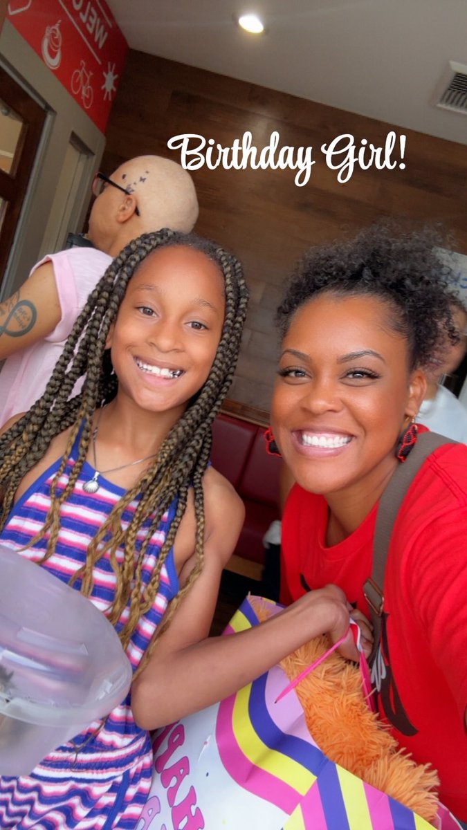 Shaye_Carpenter's tweet photo. Happy 10th Birthday to my niece! #BirthdayGirl https://t.co/ml5NKJ8jwI
