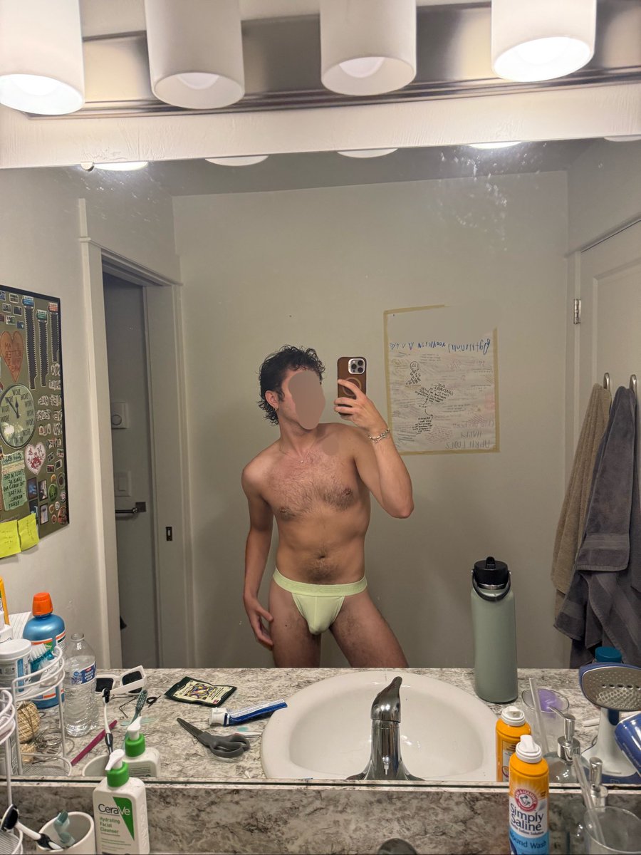 WesLurry's tweet photo. new undies my boy got me ;) https://t.co/I1V2SNt868