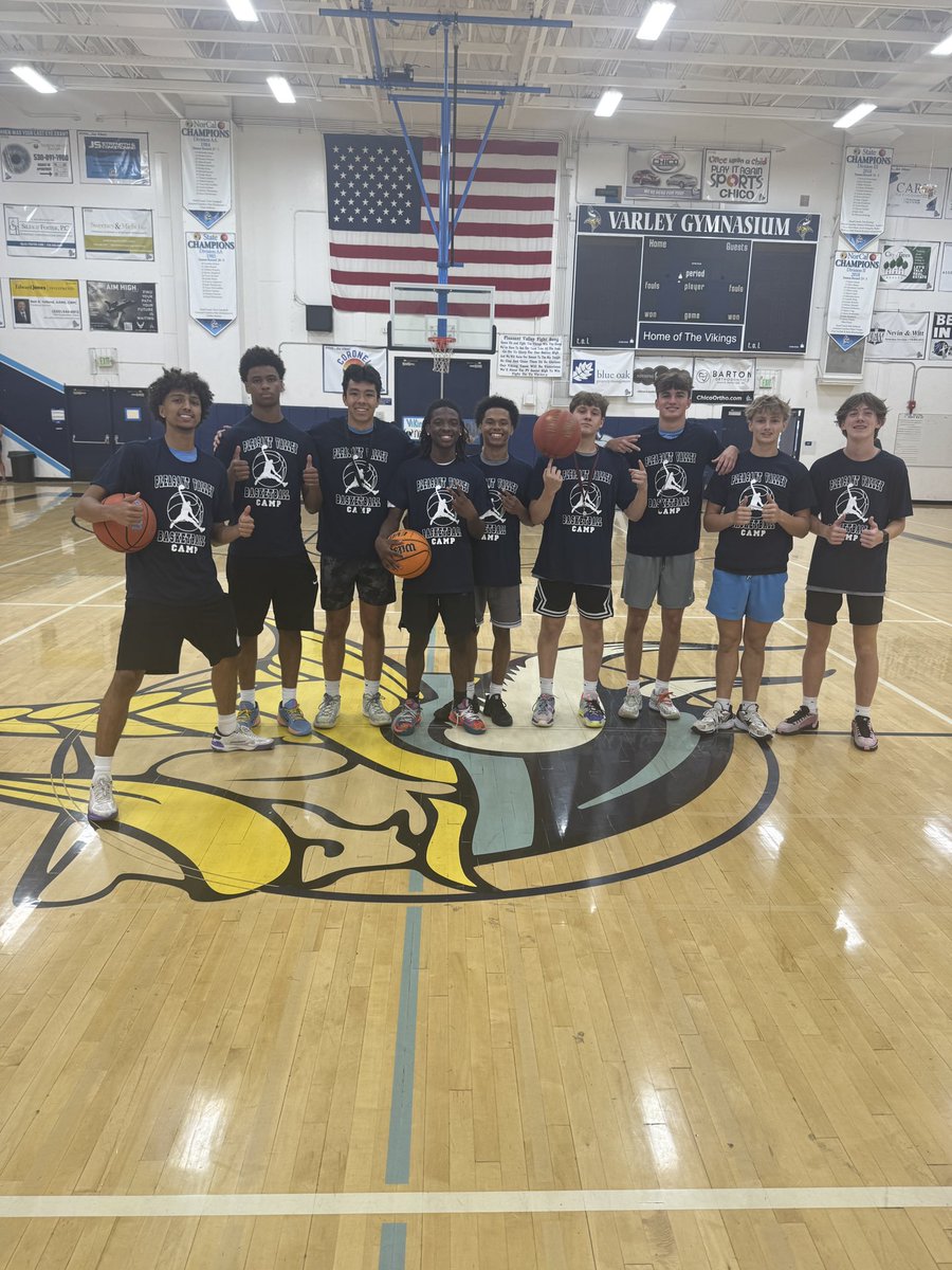 VikingCoachK's tweet photo. Pv Varsity Boys first time 4-0 at Sheldon pool play earn top seed in mid major Platinum division on Sunday . Solid team basketball https://t.co/RhlfDUBwCx