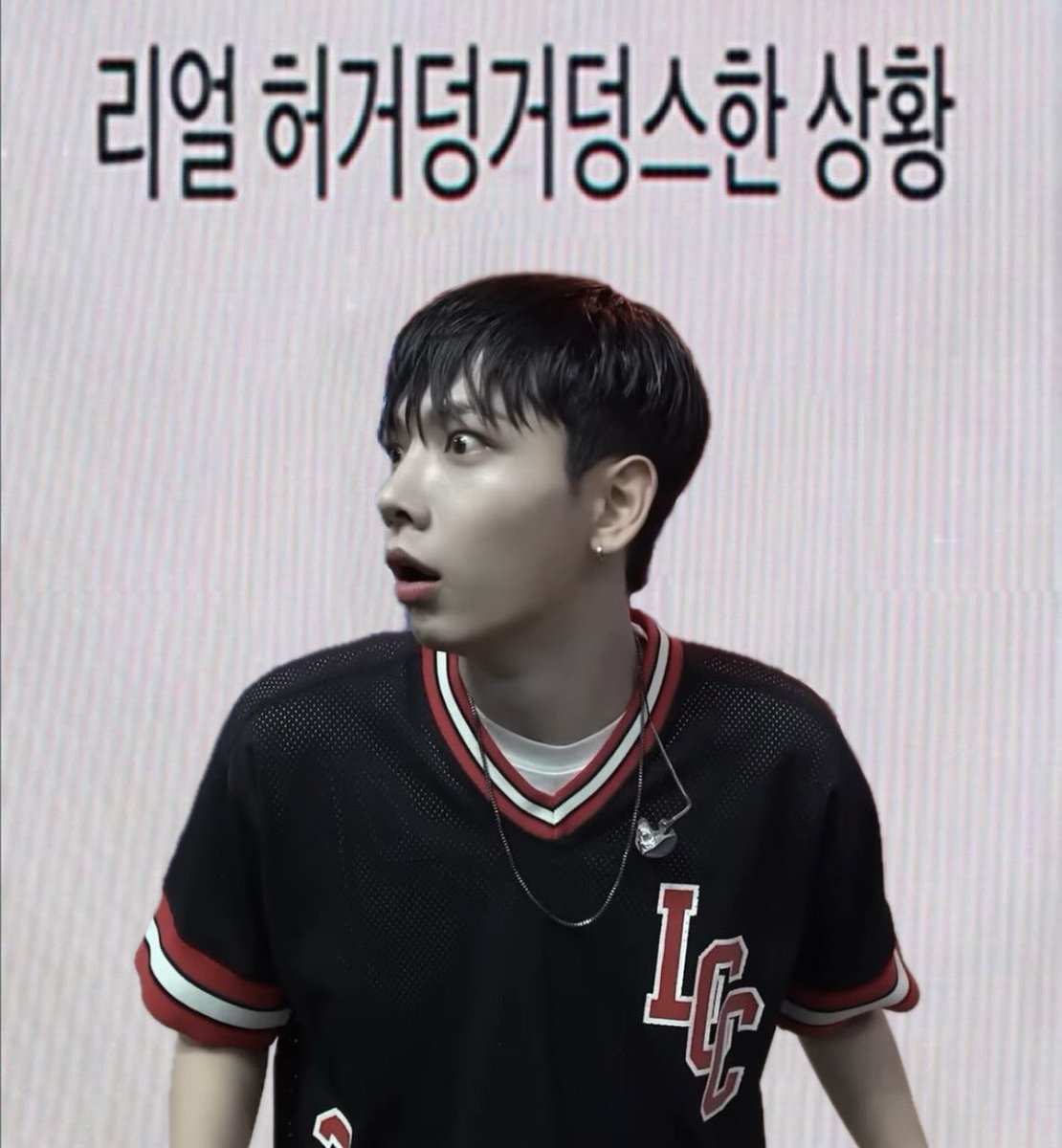 개같은거 선예매 끝나고 며칠동안 예매창 구경도 못함! 💕💕💕🌀🥺😍😱😱😱😱😱🥵🥵🥵🥵나는진짜그저 미소년 보이넥스트도어의 용안 한 번 보고 싶었던 것 뿐인데 …😍😙😙😅다음 추첨제 때는 멤버십 5개살거야 ㅗㅗ🍥❗️🙂🙂😳😳😳😳😱😱😱😱😱🫣🤫🤫