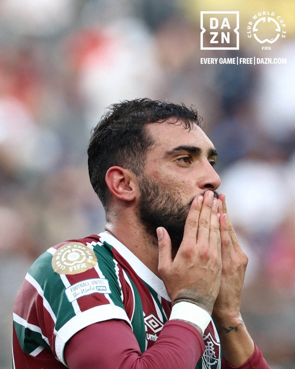 Mundial de Clubes: Fluminense vence  Ulsan HD por 4-2.
Arias, Nonato, Freytes, Keno, Lee Jin-Hjun e Um Won-Sang fizeram os golos do jogo.