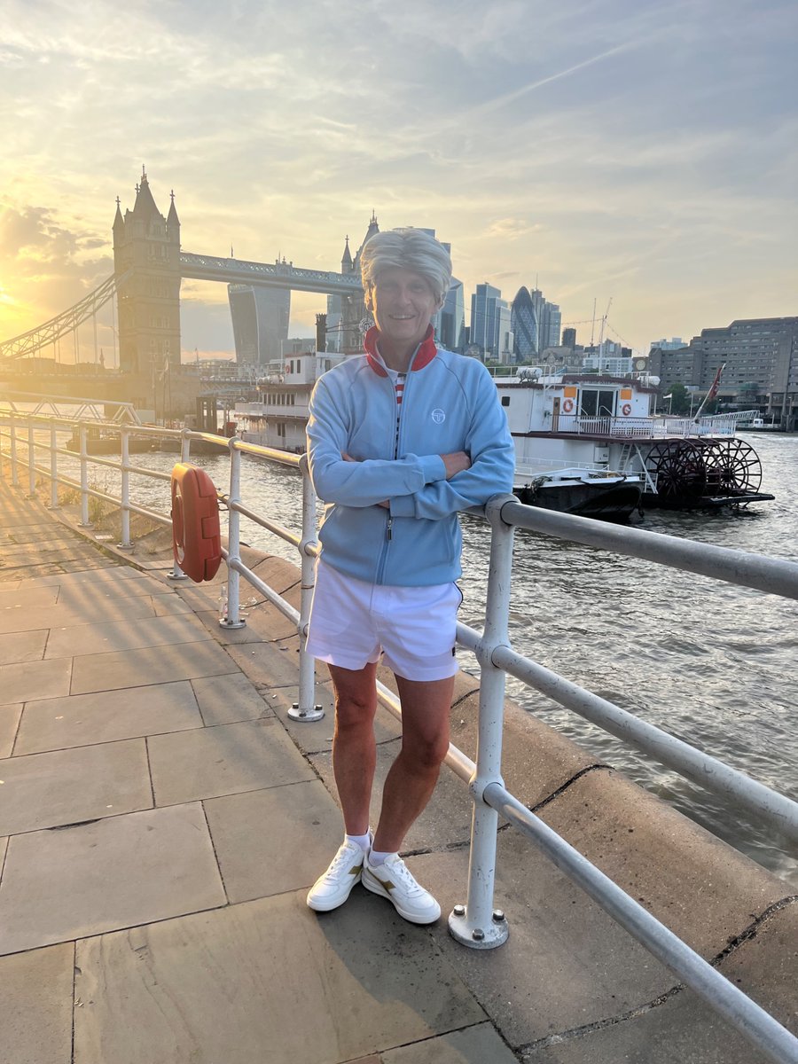 80s/90s fancy dress party - twins - our mothers can’t tell us apart #thebusiness 
<a href="/MrDDyer/">Danny Dyer</a> #80scasualclassics #diadora #borgelite