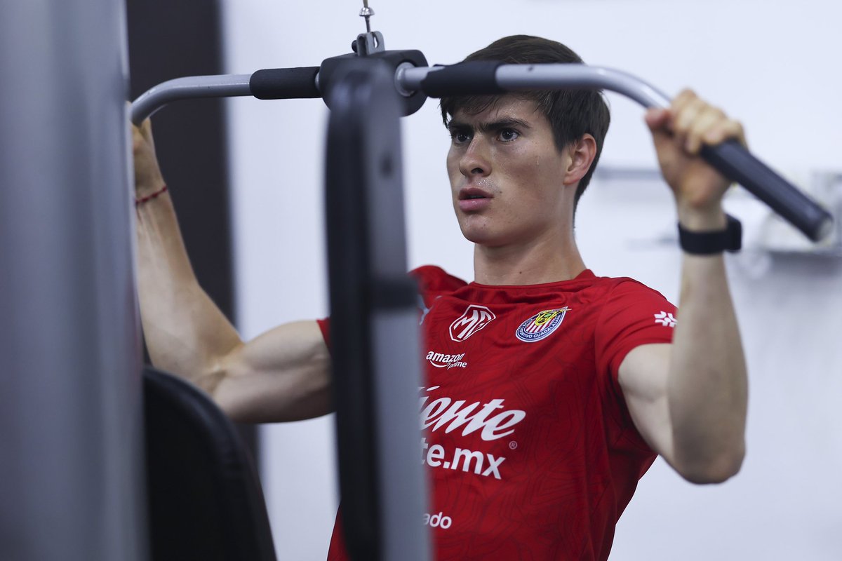 Chivas English (@chivasen_) on Twitter photo ๐๐ป Gymwork ahead of tomorrowโs match ๐ช๐ผ ๐๐ป Gymwork ahead of tomorrowโs match ๐ช๐ผ