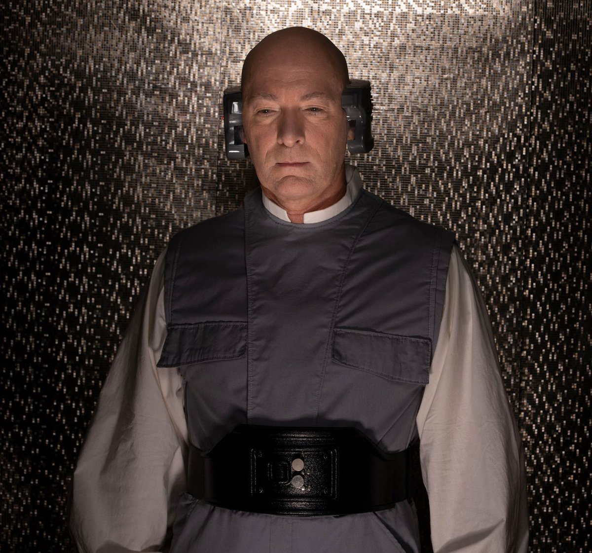 Stephen_Stanton's tweet photo. Here's a blast to the past: my #StarWars friends here on the page were always nudging me to #cosplay as #Lobot from #TheEmpireStrikesBack! Here's what my good friend & incredible photographer Mark Edwards @tikimarks came up with! #cosplayers #starwarscelebration https://t.co/bOiuJiuseR