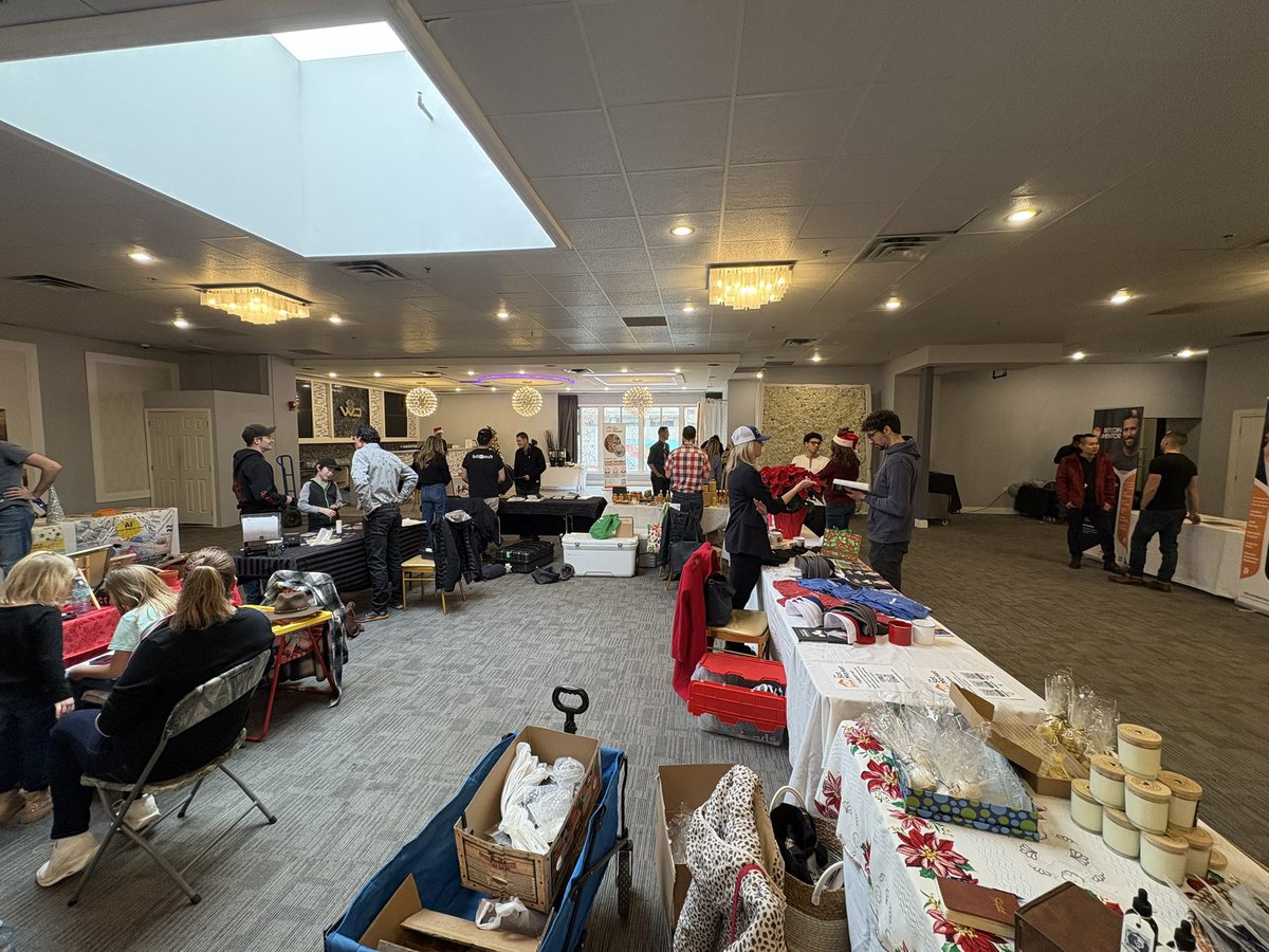 BaconBitcoin's tweet image. So excited to be a part of the next Sat Market, Calgary June 27 4-9pm. Expecting to raise $500 to support the @HRF with my pop-up business Homemade Ration Factory 
Let’s go!