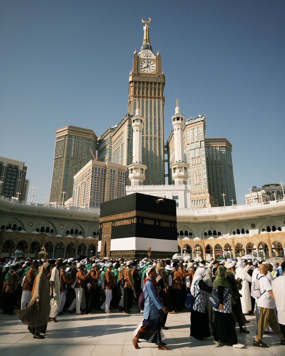 Alhamdhulillaah's tweet photo. ربنا آتنا في الدنيا حسنة وفي الآخرة حسنة وقنا عذاب النار

[Rabbanā ātinā fīd-dunyā ḥasanatan wa-fīl-ākhirati ḥasanatan wa-qinā ʿadhāban-nār]

Our Lord, grant us good in this world, and good in the Hereafter, and protect us from the torment of the Fire https://t.co/qgIvtkSCYF