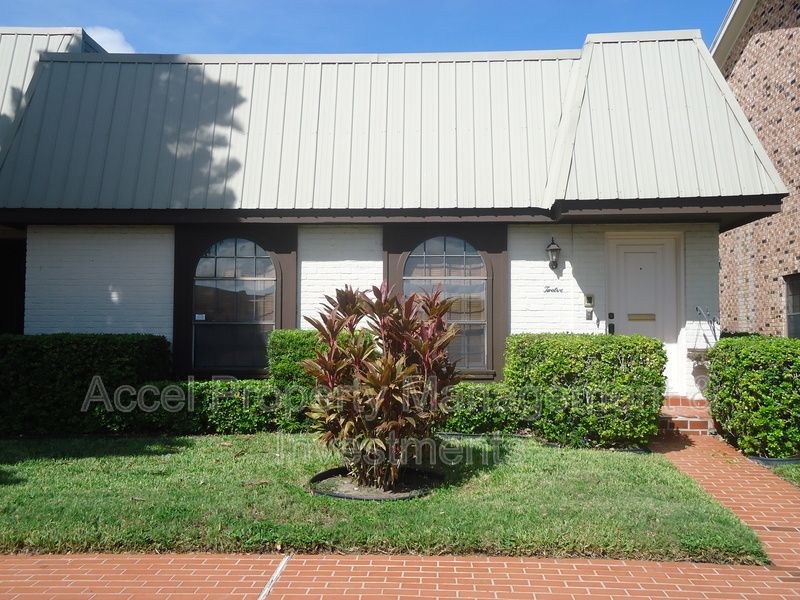 2 bedroom, 2 bathroom condo in Los Alegres for $1,350/mo! Features include stainless appliances, ceiling fans, water &amp; landscaping included, plus a two-car garage. Great location near shops &amp; medical! Request a Viewing for 2036 5th St, 12 buff.ly/Yuy5FVY