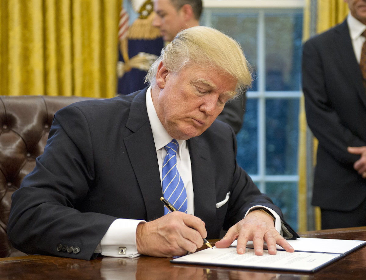 1/ #POTUS47
"We have completed our very successful attack on the three Nuclear sites in Iran, including Fordow, Natanz, and Esfahan. All planes are now outside of Iran air space. A full payload of BOMBS was dropped on the primary site, Fordow.