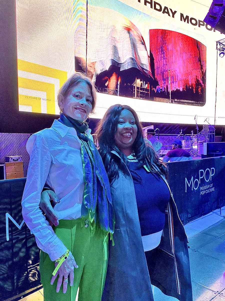 Sara Nelson tweet media