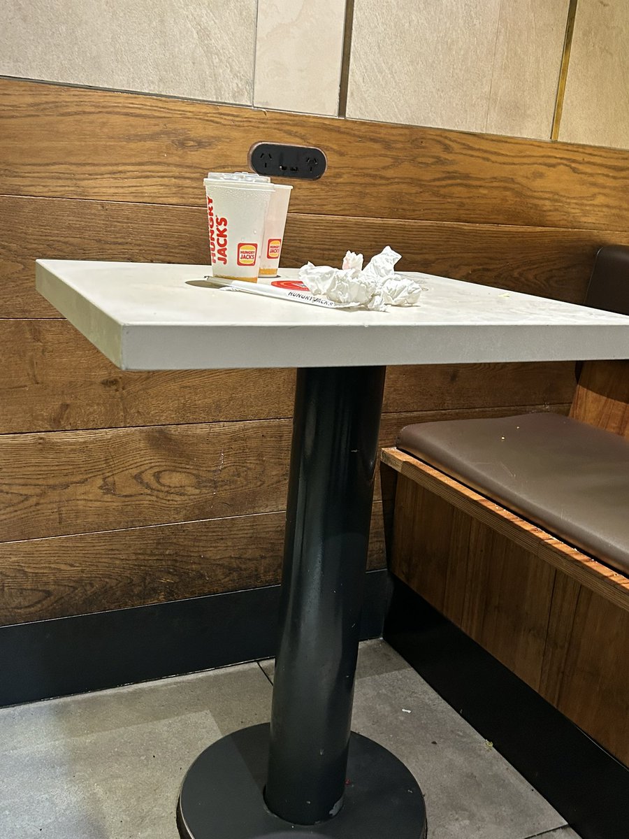 radaust's tweet photo. @HungryJacksAU Pitt &amp; Park street Sydney needs to address cleanliness of store. 17, 18, 19 June, late evening, bins overflowing, rubbish on tables and floors. Food was good, but cleanliness was a major detractor. I’m a raving fan of HJ, but cleanliness is everything #hospitality https://t.co/icRlCMVNDk