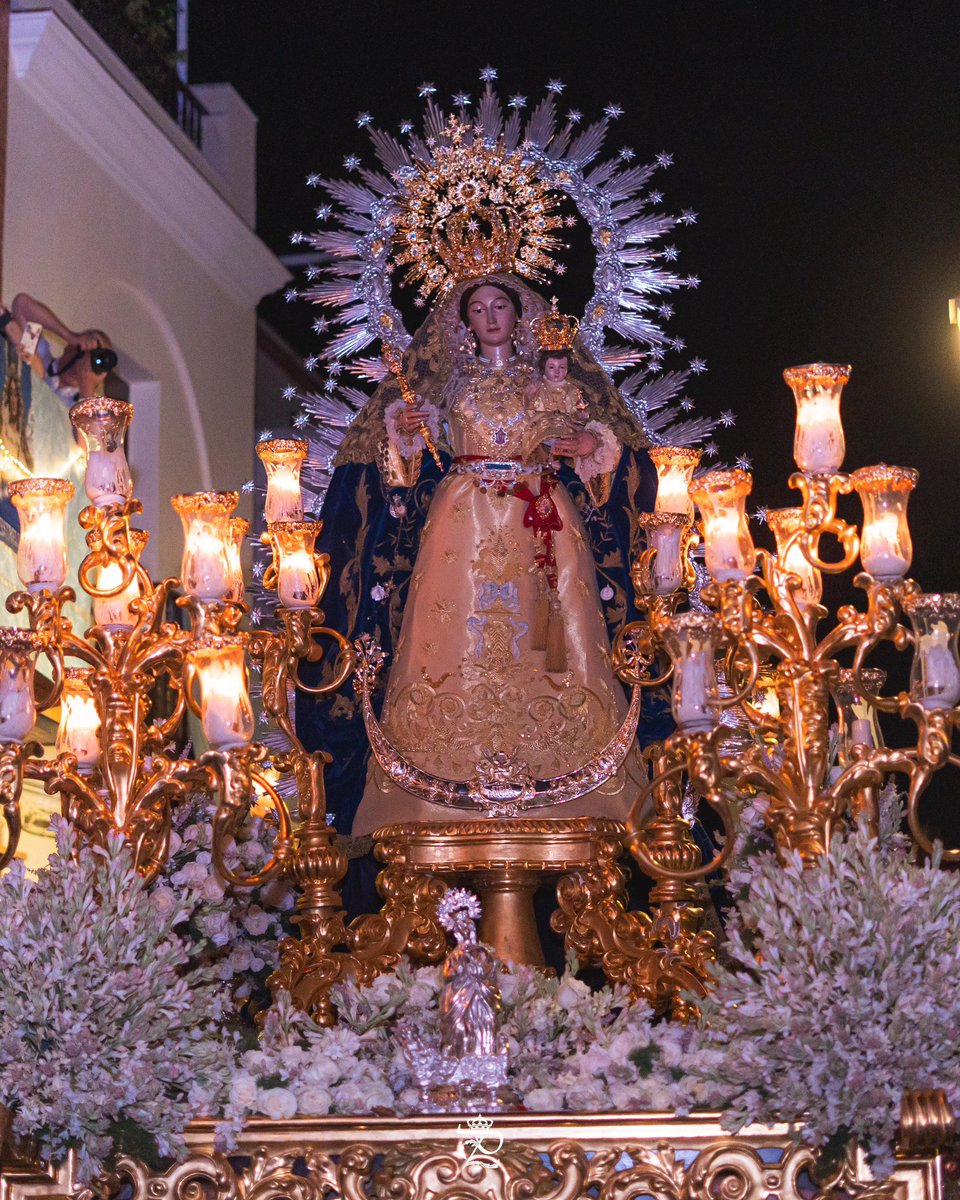 Presentación al Pueblo de Dos Hermanas (@bpresentacionap) on Twitter photo ➡️ Agradecer a la Hdad. <a href="/EstrellaCoria/">Hermandad Sacramental Ntra. Sra. de la Estrella</a> y a todo el pueblo de Coria su acogida y cariño en este día.
¡Viva la Patrona de Coria del Río Coronada! ¡Viva Ntra. Sra. de la Estrella Coronada!
📸 @markitos84villa
#PorSiemprePresentación ➡️ Agradecer a la Hdad. <a href="/EstrellaCoria/">Hermandad Sacramental Ntra. Sra. de la Estrella</a> y a todo el pueblo de Coria su acogida y cariño en este día.
¡Viva la Patrona de Coria del Río Coronada! ¡Viva Ntra. Sra. de la Estrella Coronada!
📸 @markitos84villa
#PorSiemprePresentación