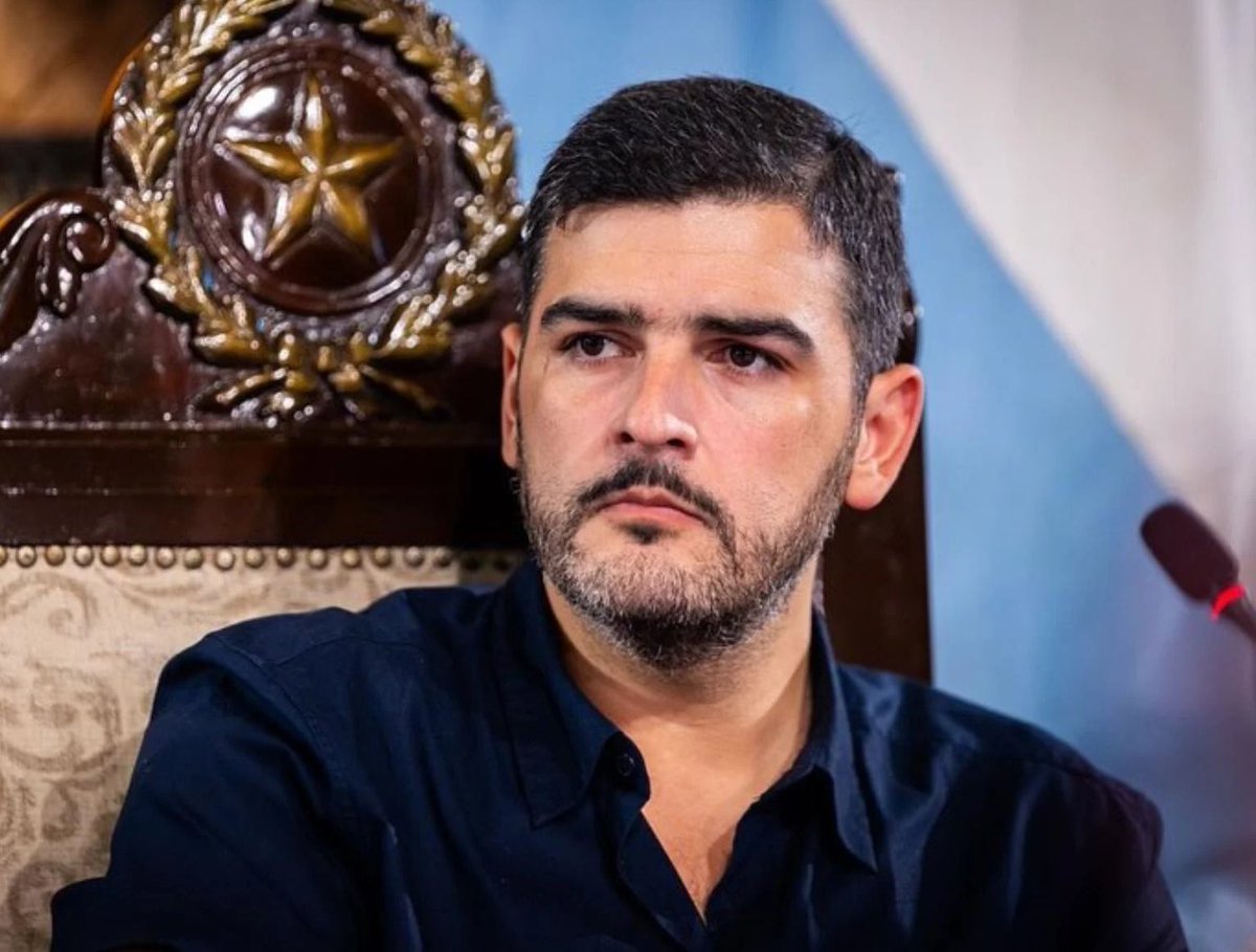 ⚪️ FISCALÍA SOLICITA LLAMAR A JUICIO CONTRA AQUILES ÁLVAREZ POR CASO “TRIPLE A”

La Fiscalía concluye con su dictamen acusatorio y, con base en los elementos de convicción recabados, solicita que las 16 personas naturales y 6 jurídicas sean llamadas a juicio por su presunta