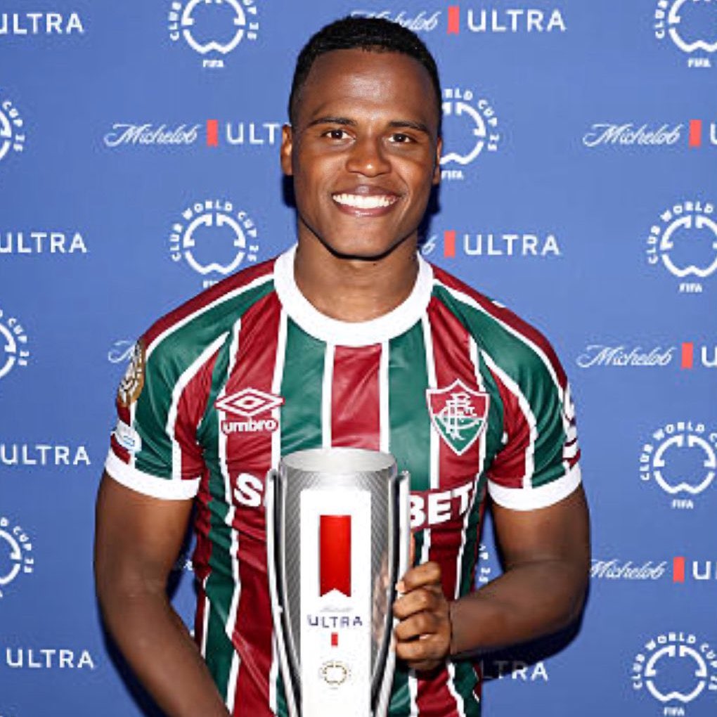 DeportColombia's tweet photo. ¡MVP 😮‍💨! El colombiano Jhon Arias se quedó con el premio a mejor jugador del partido en el triunfo del Fluminense 4-2 sobre Ulsan.

⚽️ 1 Gol, y 🅰️ 1 Asistencia para Arias 🙌🏻

¡MONSTRUO 💛💛💙❤️‍🔥! https://t.co/hMcNvcyCzs