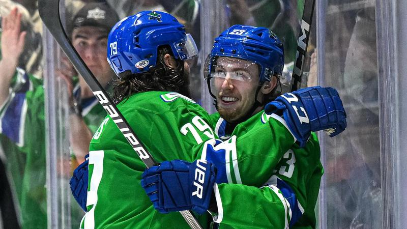Sportsnet 650 (@sportsnet650) on Twitter photo It's game 5 of the Calder Cup Final!!
<a href="/abbycanucks/">Abbotsford Canucks</a> look to close Charlotte and win their first Calder Cup and the first professional hockey championship for a BC based team since 1970!!
<a href="/brandon_astle/">Brandon Astle</a> and <a href="/LandonFerraro/">Landon Ferraro</a> have the call!!!
LISTEN: player.sportsnet650.ca It's game 5 of the Calder Cup Final!!
<a href="/abbycanucks/">Abbotsford Canucks</a> look to close Charlotte and win their first Calder Cup and the first professional hockey championship for a BC based team since 1970!!
<a href="/brandon_astle/">Brandon Astle</a> and <a href="/LandonFerraro/">Landon Ferraro</a> have the call!!!
LISTEN: player.sportsnet650.ca