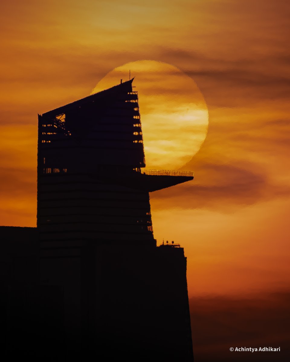 AchintyaAd24859's tweet image. Sunrise over @EdgeNYC
Captured by @CanonUSA Canon R6 MkII &
@TamronAmericas Tamron 150-600 G2 Lens.
@XTravelMyWay
@nycfeelings
@XTravelMyWay
@NASA
@nytimes
@NatGeoTravel
@bhphoto
@photopills
@EarthPix
@nycgov
@GettyImages
@NBCNewYork
@PMOIndia
@_HudsonYardsNYC
