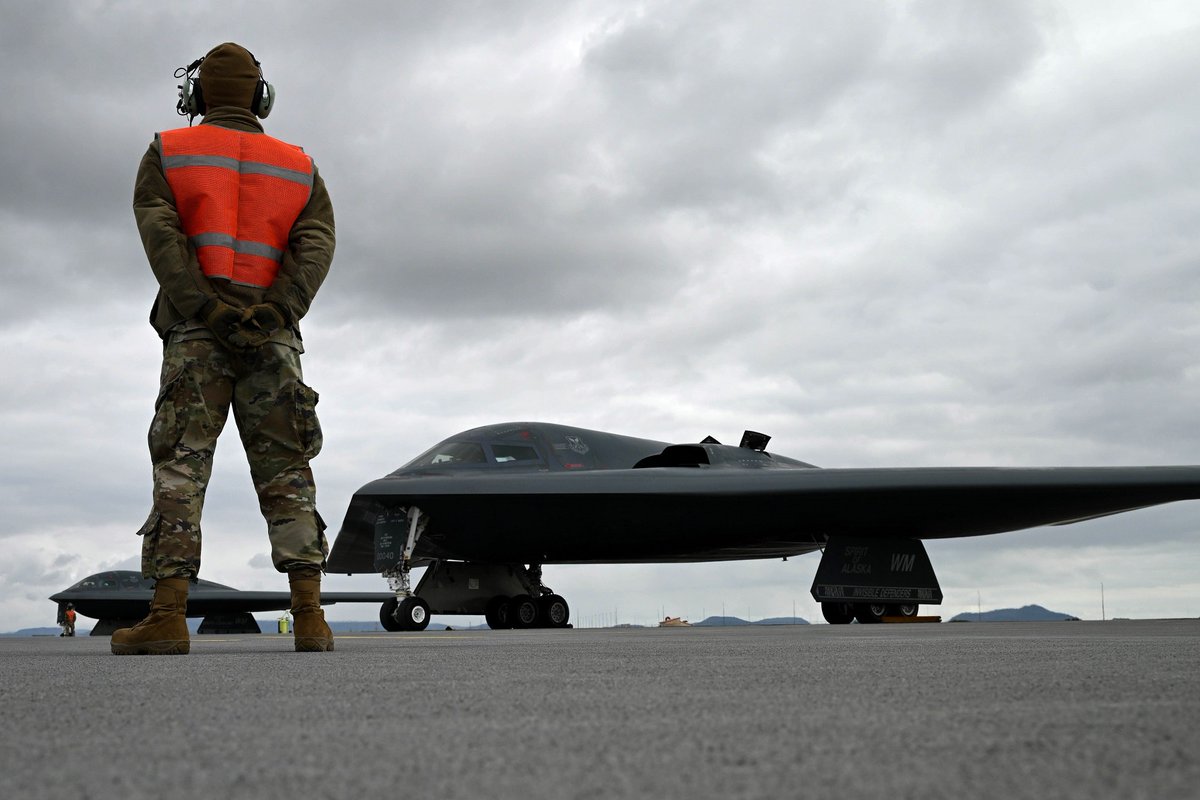 PopularFront_'s tweet photo. 🇺🇸 #US: American warplanes carried out airstrikes on three nuclear facilities in Iran just moments ago, President Donald Trump announced.  

The targeted sites included Fordow, Natanz, and Isfahan, with a full payload of bombs dropped on the Fordow facility, according to Trump’s post on Truth Social.  

The President described the operation as "successful" and confirmed that U.S. aircraft had left Iranian airspace following the strikes. This would mark a direct U.S. military engagement in the conflict.