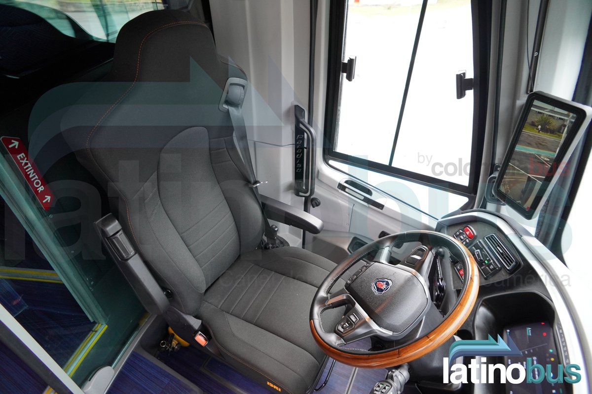 Ya rueda en Colombia el primer bus con ADAS2.0 con alerta de punto ciego, de peatones y ciclistas con chasis <a href="/ScaniaGroup/">Scania Group</a>, carrozado por <a href="/marcopolocol/">Marcopolo Colombia</a> que llega a la flota de mayor confort de <a href="/VelotaxOficial/">Velotax Oficial</a>, empresa de #Ibague 
<a href="/TerminalBogota/">Terminal de Transporte de Bogotá</a> <a href="/ATPAasociacion/">Asociación de Transportadores de Pasajeros</a> <a href="/TransportePAndi/">Cámara de Transporte de Pasajeros ANDI</a>