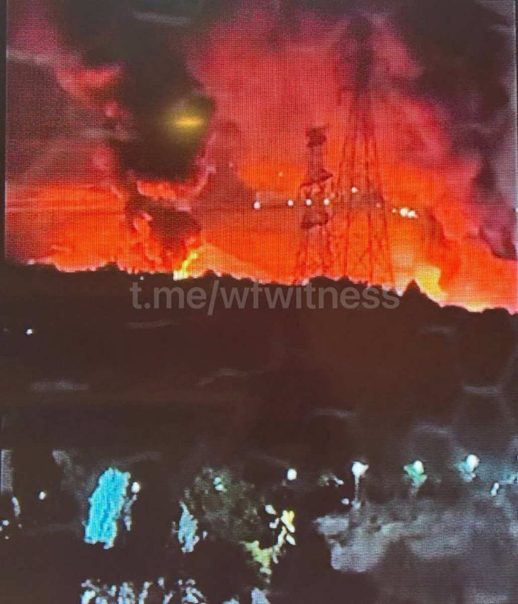 Casualgeopol's tweet photo. BREAKING: 🚨 UNCONFIRMED scenes from Fordow https://t.co/lb61qDQb8r