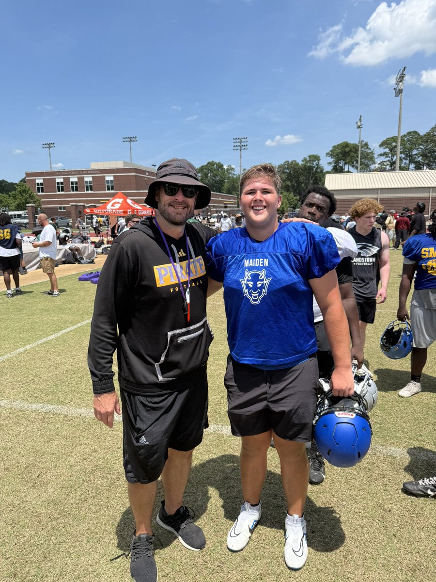 BaylorDuncan's tweet image. Great camp at ECU today! Had a great time competing and can’t wait to be back down! @OLCoachMattox @Coach__Roy_Tesh @CoachA_ECU @IronWallOL