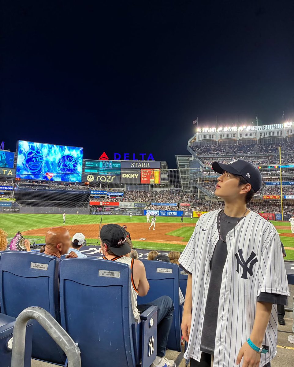 StrayKidsGlobal's tweet photo. [minseungkim IG UPDATE] (1/4)

"Playball ⚾️ @Yankees"

@Stray_Kids #StrayKids #스트레이키즈 #スキズ #Seungmin #승민 #スンミン https://t.co/pkCTuJv1jC