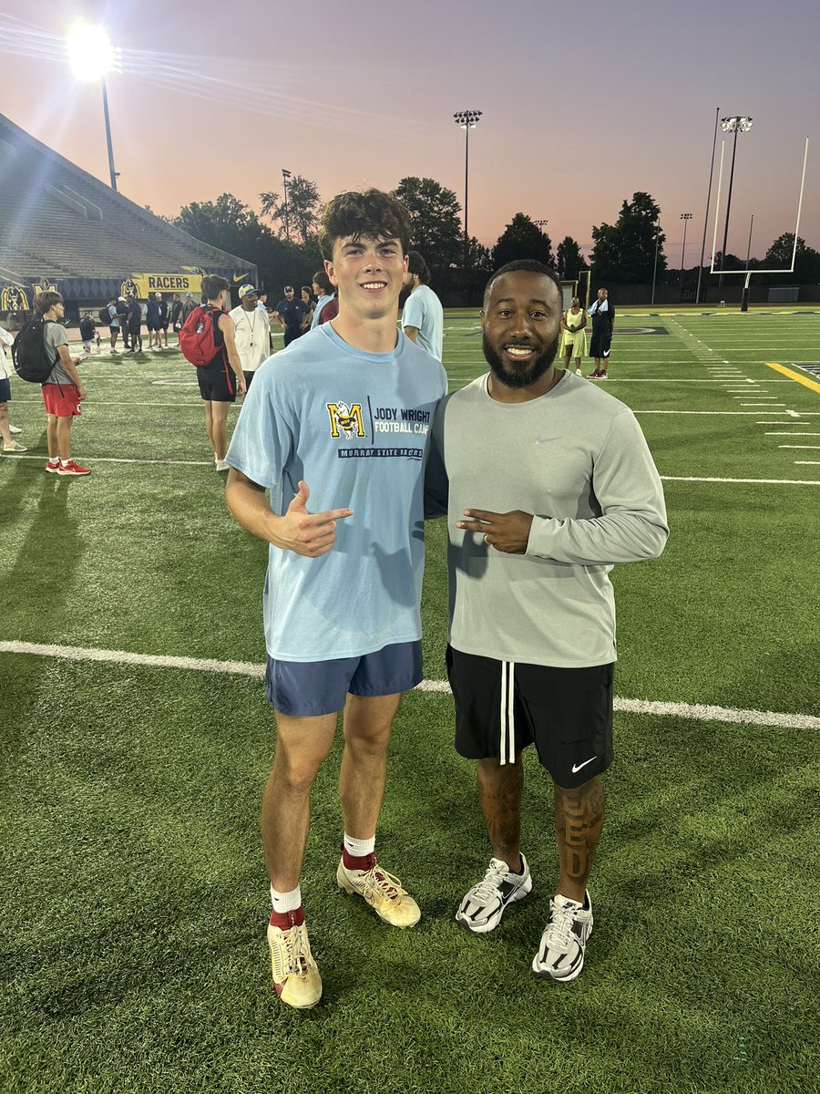 ben_watson2424's tweet image. Had a great time at Murray State! Got to meet many Coaches and Players! @WrightJody @CoachStiff @coachJWilliams6 @Caleb_Finn @CoachWi1burn @NavendraWoods @HHSPantherFB @DexPreps @AL7AFootball @RecruitsAlabama @PrepRedzoneAL