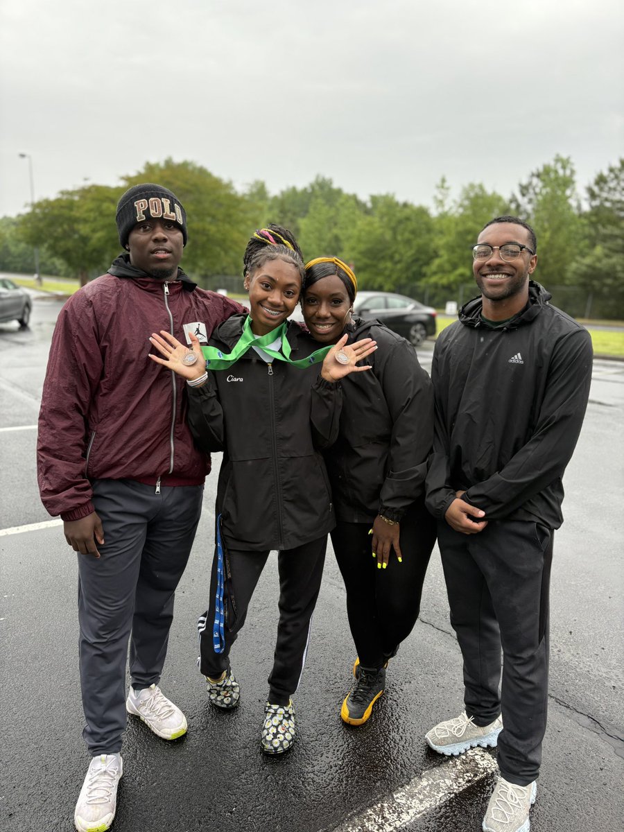 Coach U.S. tweet media