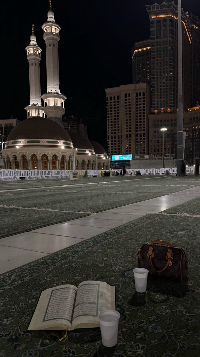 نِعم الجــليــس♥️
- ٣:٥٨ فجرًا