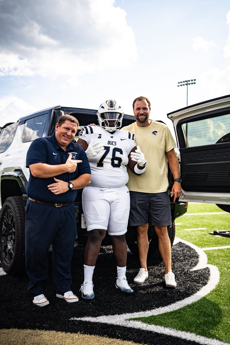 Brysonmoore7676's tweet image. Enjoyed my official visit at CSU. This is home. Grateful for the coaches who took a chance on me love yall! @CoachLMartin @GabeGiardina @Coach_Vince_ @Coach_MDuncan @CoachTrev55 @CSU_FB @BriHyCSU @CoachNickReveiz @CSUBarstool1 @1luv5 @Demyond1 @CoachWright425 @GregRuff16_ @Dash25