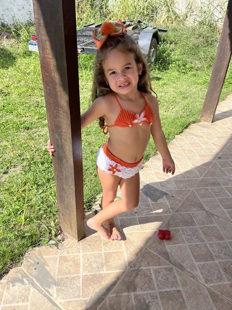 biancathalles's tweet photo. Minha princesa🧡🌴 https://t.co/TYnkGGso3K