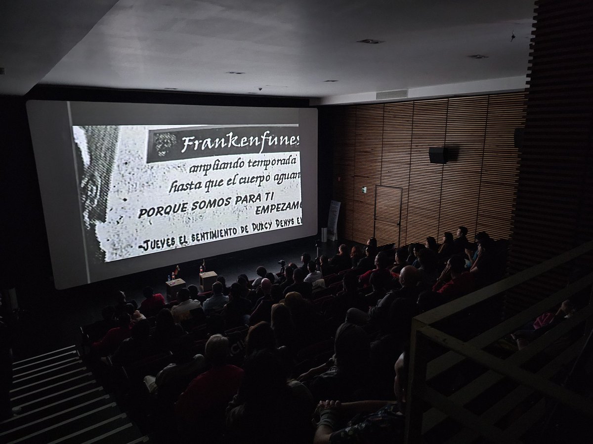FilmotecaUNAM's tweet photo. 🏳️‍🌈🏳️‍⚧️Participamos en la inauguración del Festival Internacional de Cine Independiente #LGBTIQ+ (@festivalfici) en el Cinematógrafo del Chopo, un espacio que históricamente ha sido hogar de iniciativas desafían, conmueven y celebran la diversidad en el cine nacional y mundial 📽. https://t.co/ORCeSobsYV