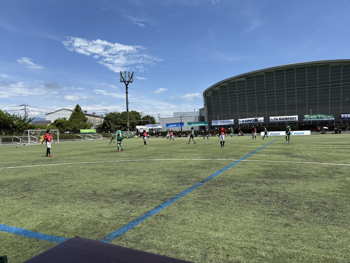 konotarogomame's tweet image. パルメイラス対浦和レッズ。クラブW杯ではなくコパベルマーレU-11。パルメイラスは３０時間かけて平塚まで来てくれました。湘南の子どもたちに世界を感じてもらっています。