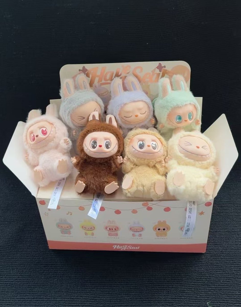 Vanteforever12's tweet image. WTS🔥 RARE OPPORTUNITY: FULL SET of 7 - LABUBU &quot;HAVE A SEAT&quot; ! 🔥

ALL 7 CHARACTERS IN ONE GO!

✅ ALL Brand New in Sealed Box 
💰$180
✈️worldwide 
🛡️PayPal ONLY  
Full buyer &amp;amp; seller protection.✅
plz DM 

#LabubuHaveASeat #WTSlabubu #LabubuCollection #LabubuForsale #PopMart
