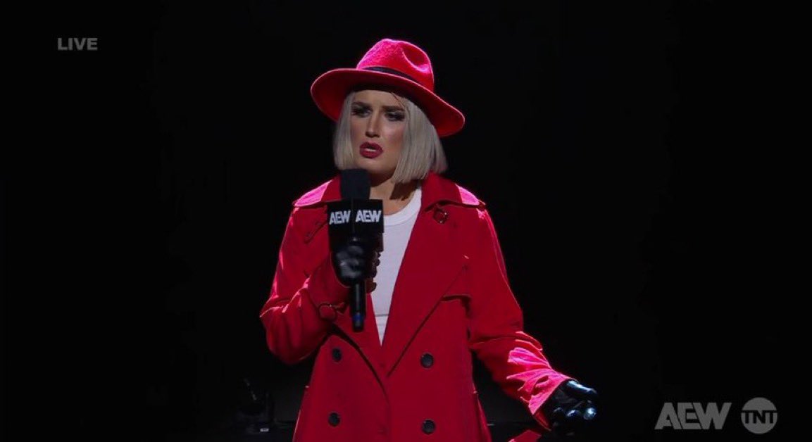 Precisamos falar sobre como cada promo da Toni Storm é única e excepcional. 

#AEWCollision