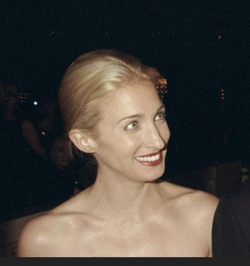 John_FKJR1's tweet photo. @Saulito46107740 CarL~on is DED, was a #CIAOP Man hired to kill #JFKJR
#MT #Executed This ai t no love story, it's a murder plot!
#JFKJR DOES NOT WANT LIES OF HE AND CARL TO CONTINUE
#JFKJR has a lovely wife💜, With their children!
@QNeh_Q17 https://t.co/HLOqe8CkrB