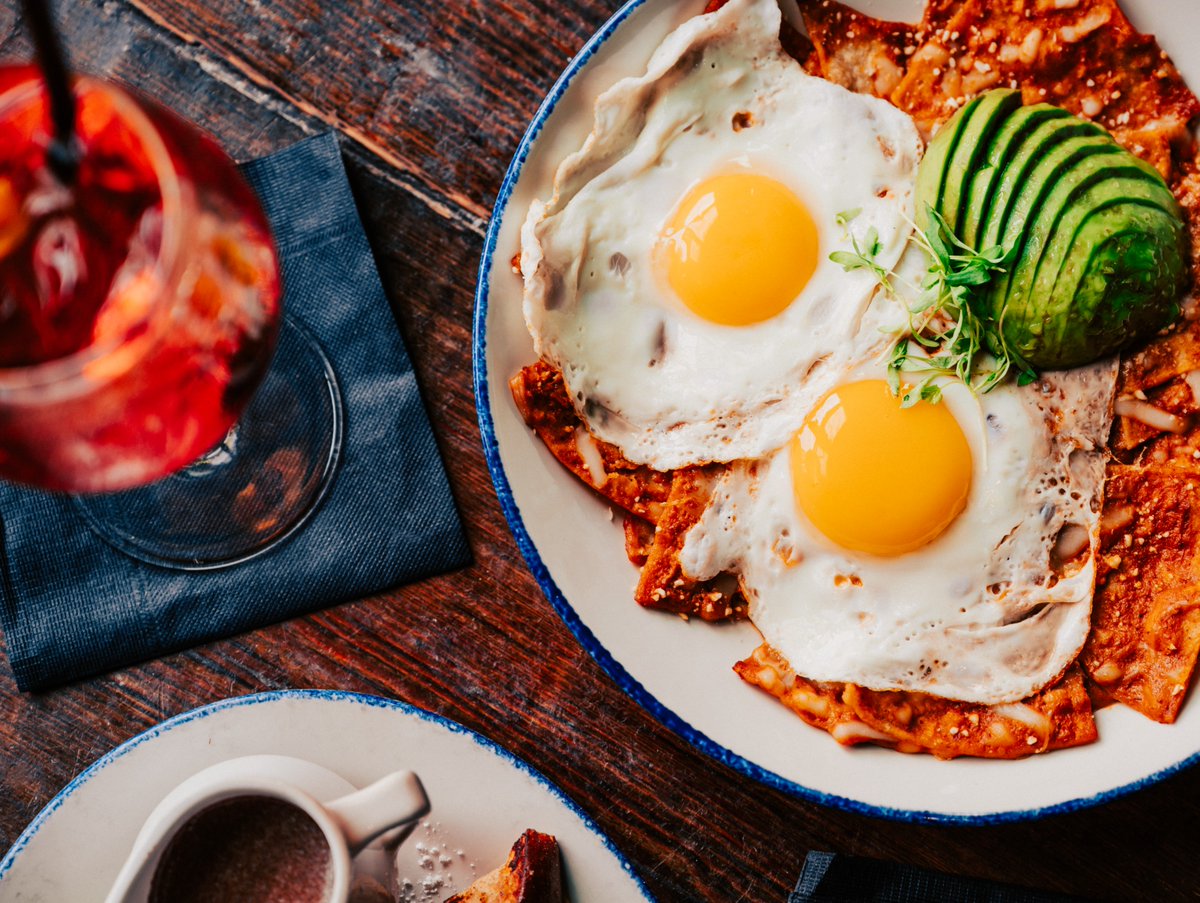 We know it’s Saturday night, but the best brunches are planned the night before. See y’all tomorrow morning! #CasaRosa #NashvilleBrunch