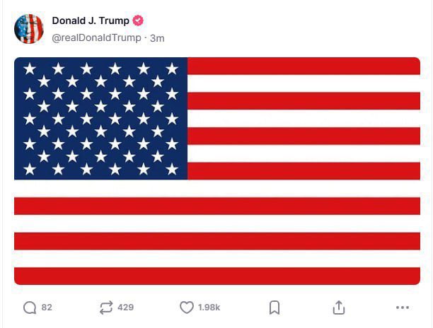 🇺🇸 | Trump publica la bandera de EEUU en Truth tras bombardear Irán.

El presidente ha informado hace unos minutos del bombardeo.