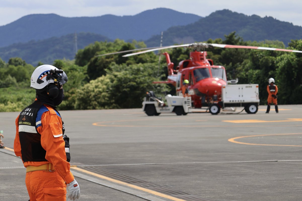 NCTB08's tweet image. 静岡ヘリポート見学会