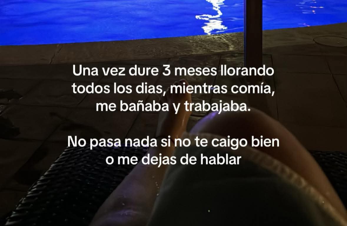 VHopeSunshine_'s tweet photo. 3 sin llorar sobrellevando todo lo que pasaba en mi vida, el día que llore lo hice con mi mejor amiga porque lo que me dijo fue la gota que rebalso el vaso pero al llorar me libere de tantas cosas y poco a poco me fui sintiendo liberada. Aunque al principio no entendí https://t.co/EZk3qbxFbD